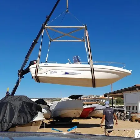 Appartement Casasantosa Un Tuffo In Mare E Sport *